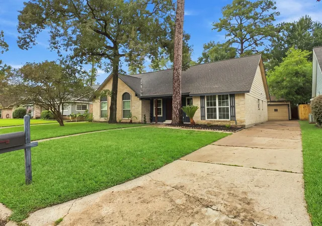 Photo 3 of Single family home for sale at 25514 Fairbrook Ln, Spring, TX 77373 | MLS# 78525857 | Listing updated on 2026-09-09