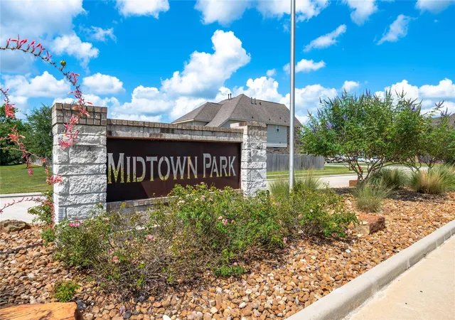 Photo 2 of Single family home for sale at 1849 Kenley Way, Alvin, TX 77511 | MLS# 67870741 | Listing updated on 2026-09-13
