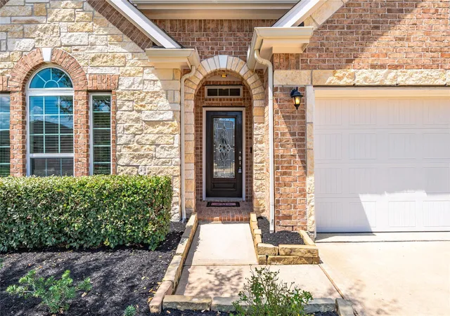 Photo 3 of Single family home for sale at 1849 Kenley Way, Alvin, TX 77511 | MLS# 67870741 | Listing updated on 2026-09-13