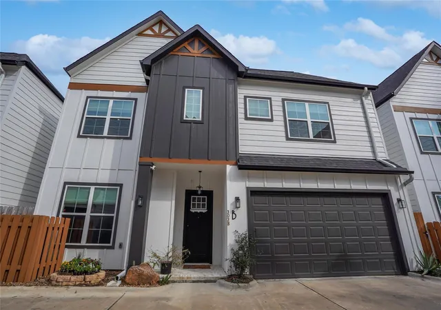 Photo 39 of Single family home for sale at 303 Blueberry St #B, Houston, TX 77018 | MLS# 53711116 | Listing updated on 2026-10-08