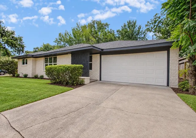 Photo 1 of Single family home for sale at 5619 Warm Springs Rd, Houston, TX 77035 | MLS# 97268173 | Listing updated on 2026-09-11