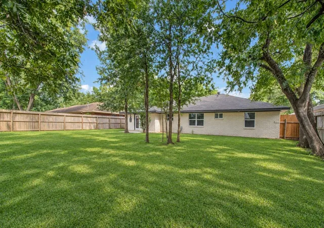 Photo 33 of Single family home for sale at 5619 Warm Springs Rd, Houston, TX 77035 | MLS# 97268173 | Listing updated on 2026-10-09