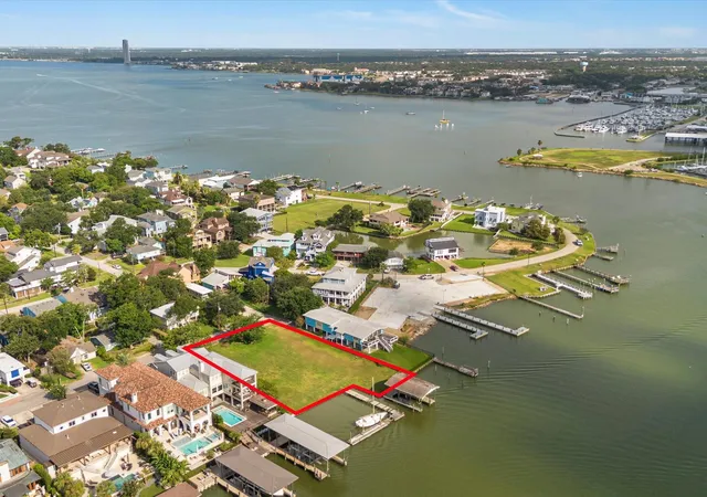 Photo 1 of Land for sale at 203 Blue Point Rd, Kemah, TX 77565 | MLS# 85039307 | Listing updated on 2026-09-17