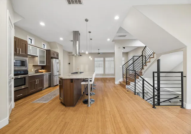 Photo 1 of Single family home for sale at 1923 Johnson St, Houston, TX 77007 | MLS# 93922234 | Listing updated on 2026-09-23