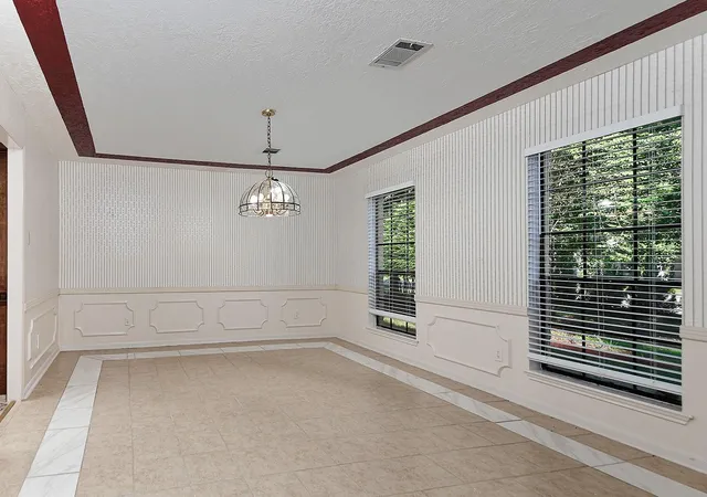 Photo 3 of Single family home for sale at 319 S Rivershire Dr, Conroe, TX 77304 | MLS# 55393568 | Listing updated on 2026-09-09