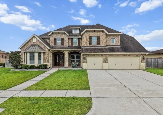 Photo 1 of Single family home for sale at 1805 Sterling Crk Dr, Friendswood, TX 77546 | MLS# 91923577 | Listing updated on 2026-09-19