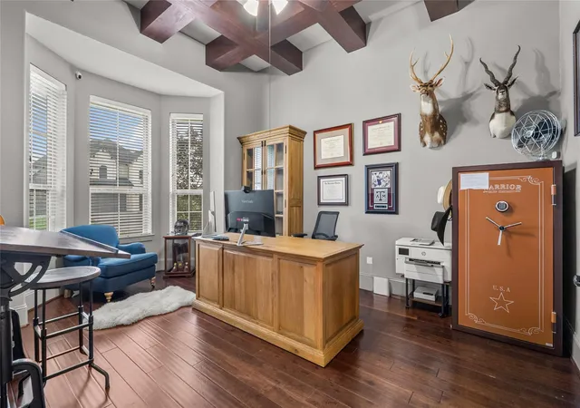 Photo 4 of Single family home for sale at 1805 Sterling Crk Dr, Friendswood, TX 77546 | MLS# 91923577 | Listing updated on 2026-09-19