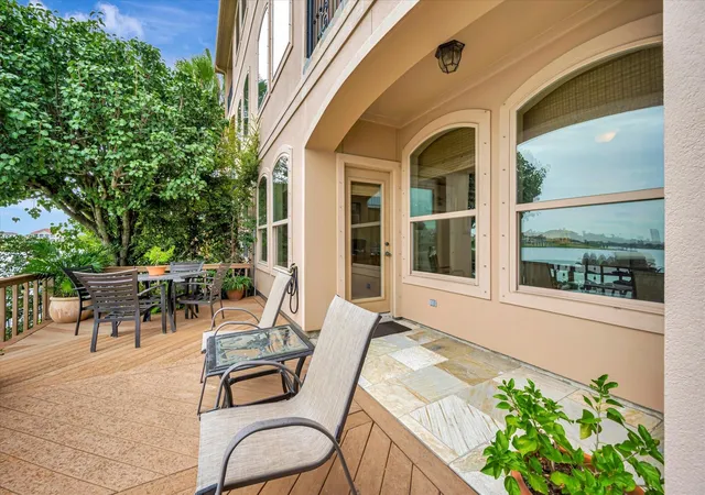 Photo 4 of Townhouse for sale at 4125 Boardwalk Blvd, Seabrook, TX 77586 | MLS# 61922261 | Listing updated on 2026-09-06