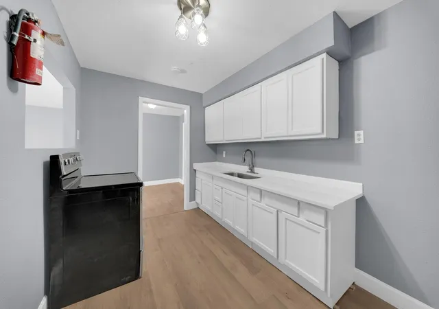 Photo 4 of Single family home for sale at 5831 Lyndhurst St, Houston, TX 77033 | MLS# 42853408 | Listing updated on 2026-09-10