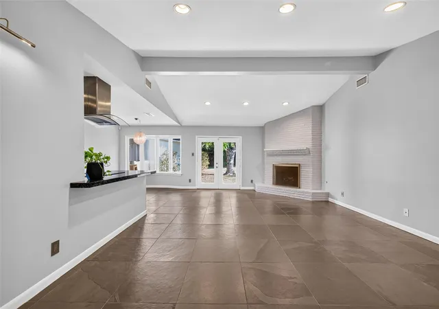 Photo 3 of Single family home for sale at 5938 Claridge Dr, Houston, TX 77096 | MLS# 87565791 | Listing updated on 2026-09-26