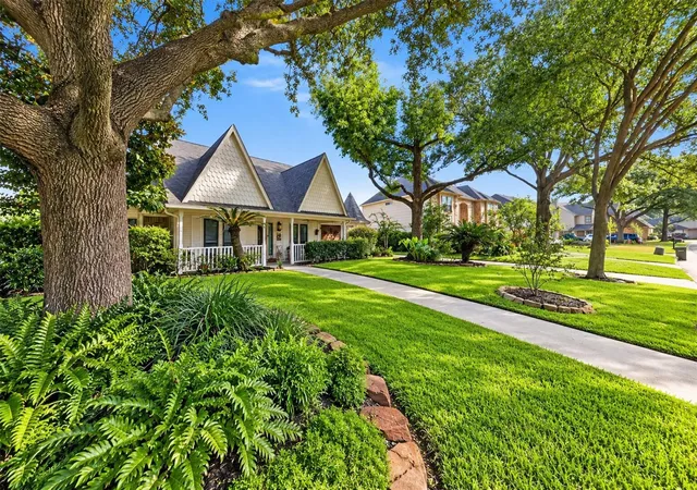Photo 2 of Single family home for sale at 21014 Harvest Hl Ln, Houston, TX 77073 | MLS# 45196663 | Listing updated on 2026-09-18