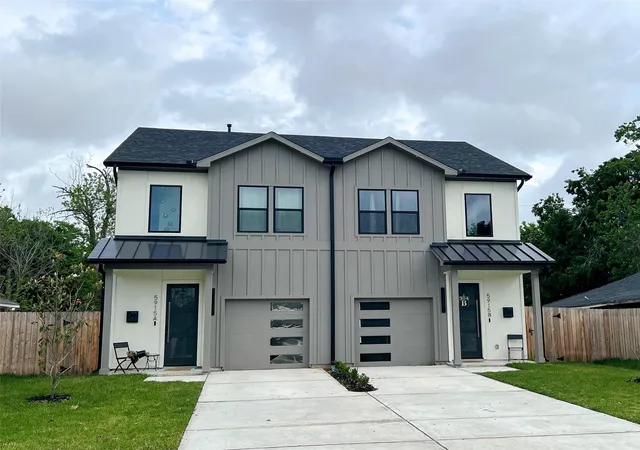 Photo 4 of Sale Pending at 5863 Southgood St, Houston, TX 77033 | MLS# 23484035 | Listing updated on 2026-09-21