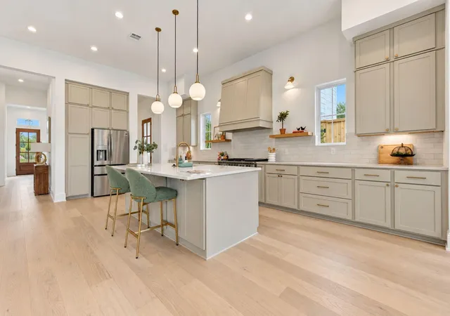 Photo 3 of Single family home for sale at 2311 Hollister Rd, Houston, TX 77080 | MLS# 19591799 | Listing updated on 2026-10-08