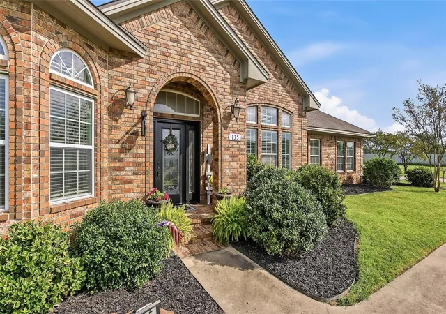 Photo 3 of Single family home for sale at 135 Apache, Franklin, TX 77856 | MLS# 66619285 | Listing updated on 2026-09-17