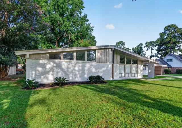 Photo 4 of Single family home for sale at 11619 Possum Holw Ln, Houston, TX 77065 | MLS# 32560465 | Listing updated on 2026-09-21