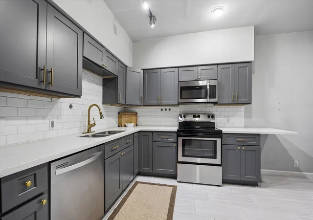 Photo 1 of Townhouse for sale at 1510 Prairie Grv Dr, Houston, TX 77077 | MLS# 12476933 | Listing updated on 2026-09-03