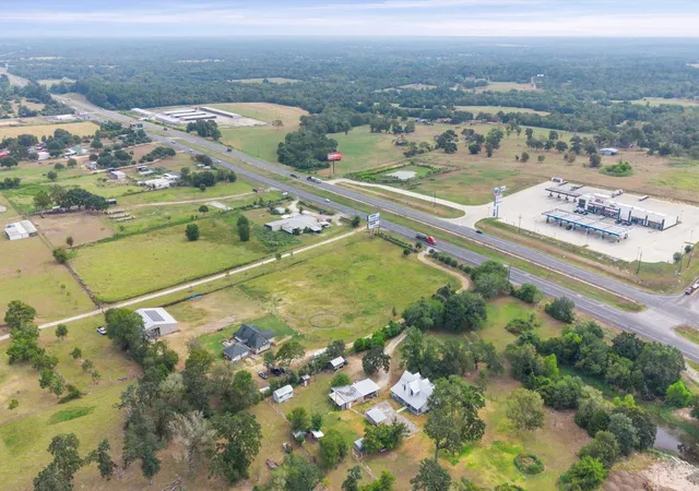 Photo 2 of Sale Pending at 29381 Highway 6, Hempstead, TX 77445 | MLS# 10511050 | Listing updated on 2026-09-09