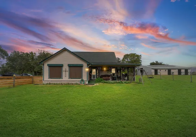 Photo 3 of Sale Pending at 29381 Highway 6, Hempstead, TX 77445 | MLS# 10511050 | Listing updated on 2026-09-09