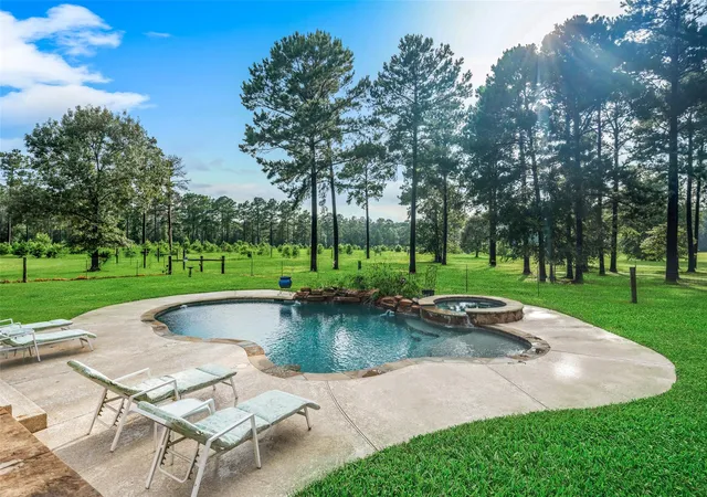 Photo 3 of Sale Pending at 5345 Deep Forest Trl, Navasota, TX 77868 | MLS# 2235276 | Listing updated on 2026-10-08