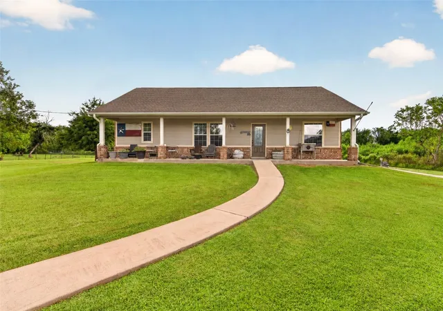 Photo 1 of Single family home for sale at 4933 1/2 Powers Ln, Alvin, TX 77511 | MLS# 70413452 | Listing updated on 2026-09-13