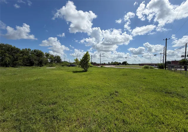 Photo 6 of Land for sale at 4950 Almeda School Rd, Rosharon, TX 77583 | MLS# 37271298 | Listing updated on 2026-09-05