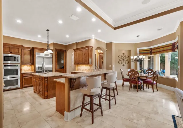 Photo 3 of Single family home for sale at 7810 Sunset Fls Ct, Spring, TX 77379 | MLS# 68576440 | Listing updated on 2026-10-09
