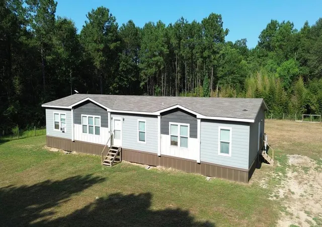 Photo 4 of Single family home for sale at 1125 County Rd 3075, Kirbyville, TX 75956 | MLS# 19005077 | Listing updated on 2026-10-05