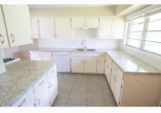 Photo 2 of Sale Pending at 117 Lazy Ln, Lake Jackson, TX 77566 | MLS# 39787949 | Listing updated on 2026-09-22