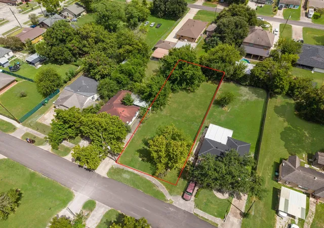 Photo 2 of Sale Pending at 0 Englewood St, Houston, TX 77026 | MLS# 97018003 | Listing updated on 2026-10-07