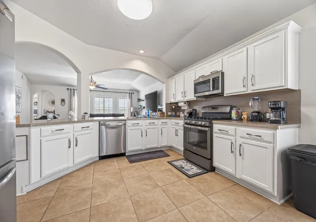 Photo 3 of Single family home for sale at 3607 Pillar Cvs Ln, Missouri City, TX 77459 | MLS# 1085095 | Listing updated on 2026-10-10