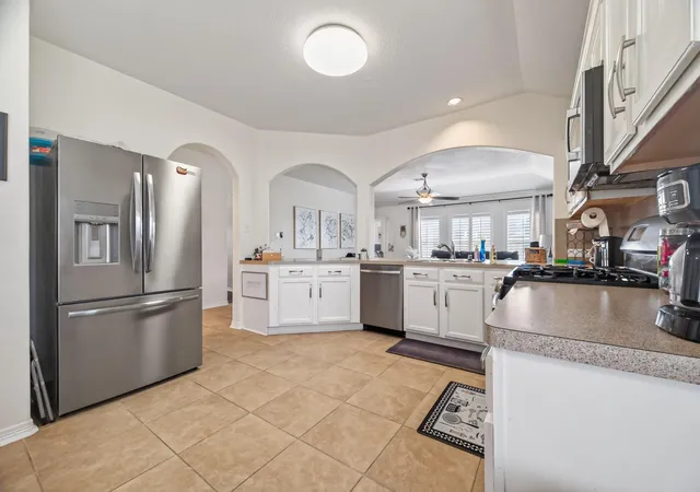 Photo 4 of Single family home for sale at 3607 Pillar Cvs Ln, Missouri City, TX 77459 | MLS# 1085095 | Listing updated on 2026-10-10