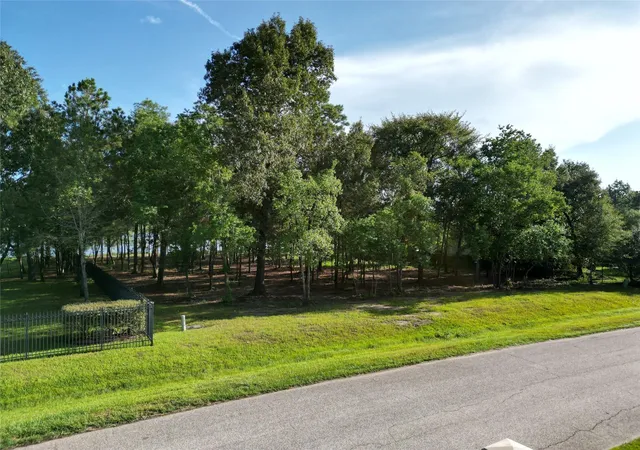 Photo 3 of Sale Pending at 27719 W Balsam Fir Cir, Spring, TX 77386 | MLS# 90276456 | Listing updated on 2026-09-13