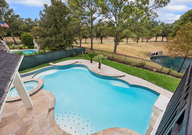 Photo 3 of Sale Pending at 12230 Calico Fls Ln, Houston, TX 77041 | MLS# 64533958 | Listing updated on 2026-09-20