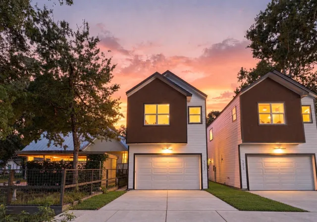 Photo 2 of Single family home for sale at 1521 Armada Dr, Houston, TX 77091 | MLS# 31193907 | Listing updated on 2026-09-24
