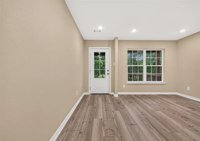 Photo 4 of Single family home for sale at 14720 Padre Ct, Needville, TX 77461 | MLS# 83502595 | Listing updated on 2026-09-23