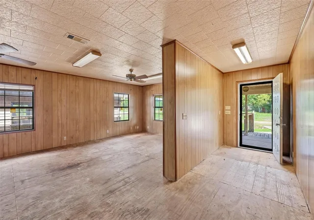 Photo 3 of Single family home for sale at 3512 10th Street, Beaumont, TX 77705 | MLS# 25628869 | Listing updated on 2026-09-07