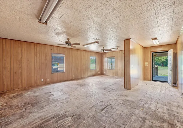 Photo 3 of Single family home for sale at 3512 10th Street, Beaumont, TX 77705 | MLS# 25628869 | Listing updated on 2026-09-07