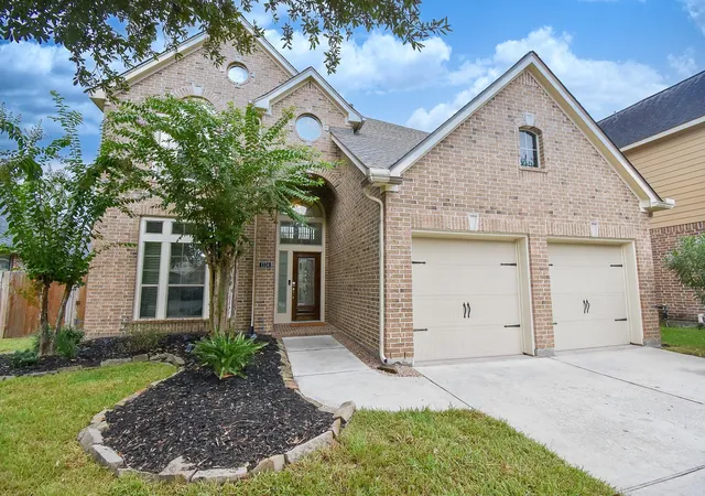 Photo 3 of Single family home for sale at 1334 Laura Hills Ln, Spring, TX 77386 | MLS# 11359961 | Listing updated on 2026-09-16