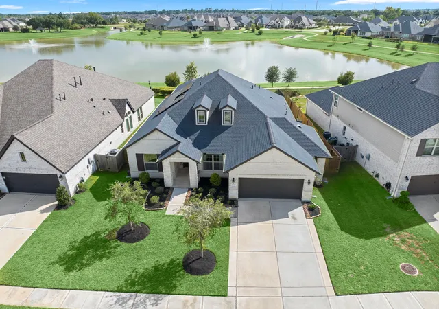 Photo 1 of Single family home for sale at 19315 Trotting Green Trl, Tomball, TX 77377 | MLS# 59820499 | Listing updated on 2026-10-07