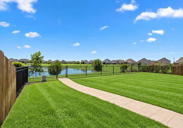 Photo 2 of Single family home for sale at 19315 Trotting Green Trl, Tomball, TX 77377 | MLS# 59820499 | Listing updated on 2026-10-07