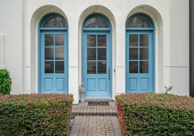 Photo 2 of Single family home for sale at 7506 Cuadro Ln, Houston, TX 77055 | MLS# 23786076 | Listing updated on 2026-09-26