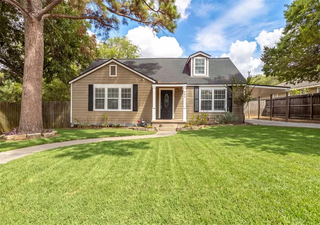 Photo 1 of Single family home for sale at 906 W 1st Street, Brenham, TX 77833 | MLS# 91704507 | Listing updated on 2026-09-08