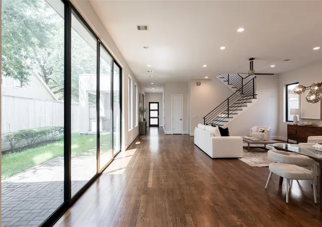 Photo 2 of Single family home for sale at 2109 Morse St, Houston, TX 77019 | MLS# 86890119 | Listing updated on 2026-09-16