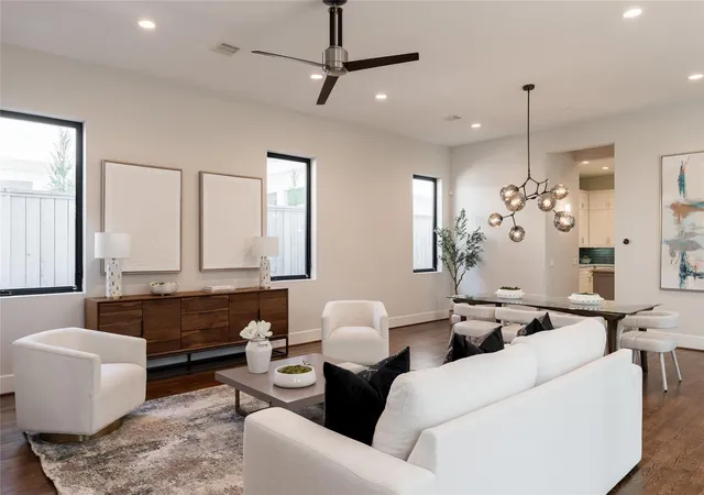 Photo 3 of Single family home for sale at 2109 Morse St, Houston, TX 77019 | MLS# 86890119 | Listing updated on 2026-09-16