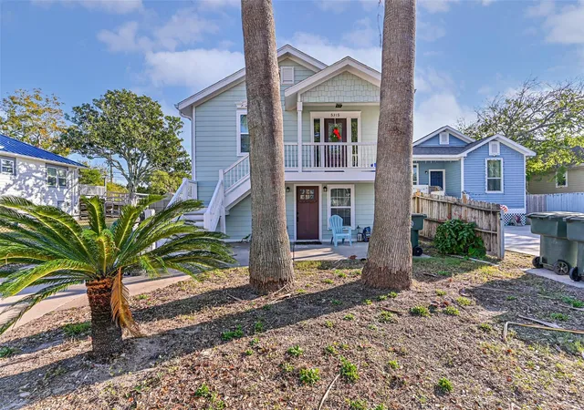 Photo 2 of Multi family home for sale at 5315 Ave R, Galveston, TX 77551 | MLS# 6396550 | Listing updated on 2026-09-17
