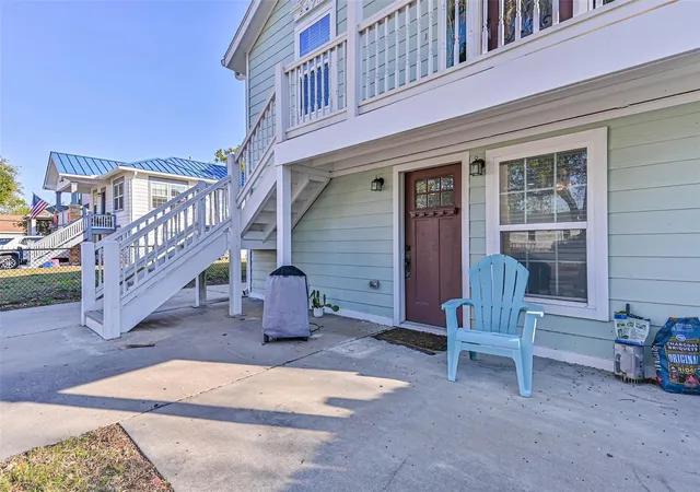 Photo 3 of Multi family home for sale at 5315 Ave R, Galveston, TX 77551 | MLS# 6396550 | Listing updated on 2026-09-17