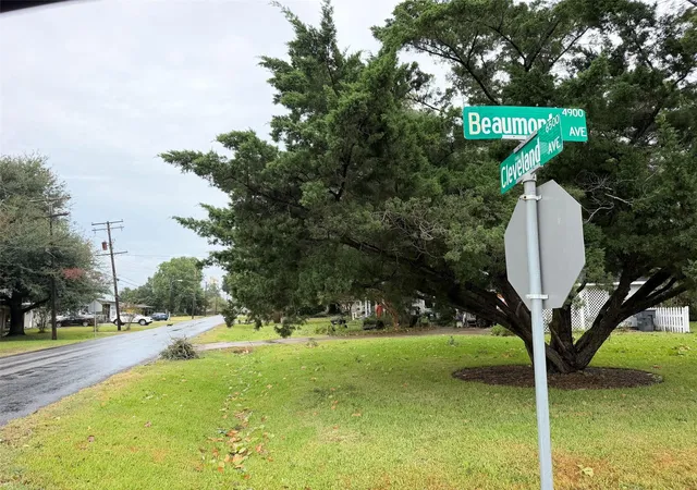 Photo 2 of Land for sale at 000 Beaumont Ave, Groves, TX 77619 | MLS# 85720588 | Listing updated on 2026-09-02