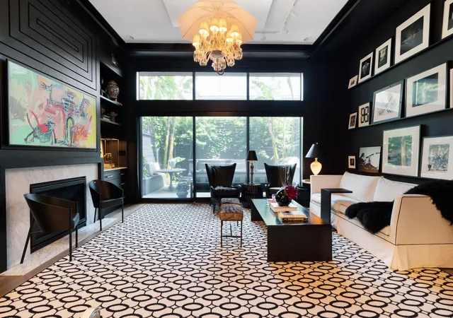 Photo 1 of Townhouse for sale at 2117 Elmen St #B, Houston, TX 77019 | MLS# 73954712 | Listing updated on 2026-09-11
