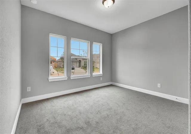 Photo 4 of Single family home for sale at 11211 Stirton Dr, Tomball, TX 77375 | MLS# 44004546 | Listing updated on 2026-09-23