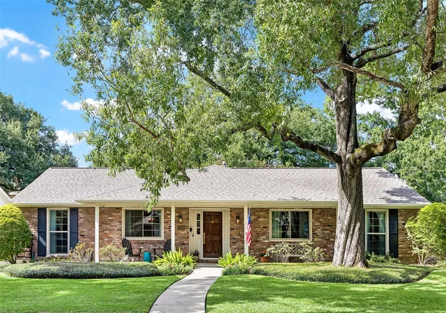 Photo 1 of Single family home for sale at 7902 Burgoyne Rd, Houston, TX 77063 | MLS# 23200308 | Listing updated on 2026-09-12